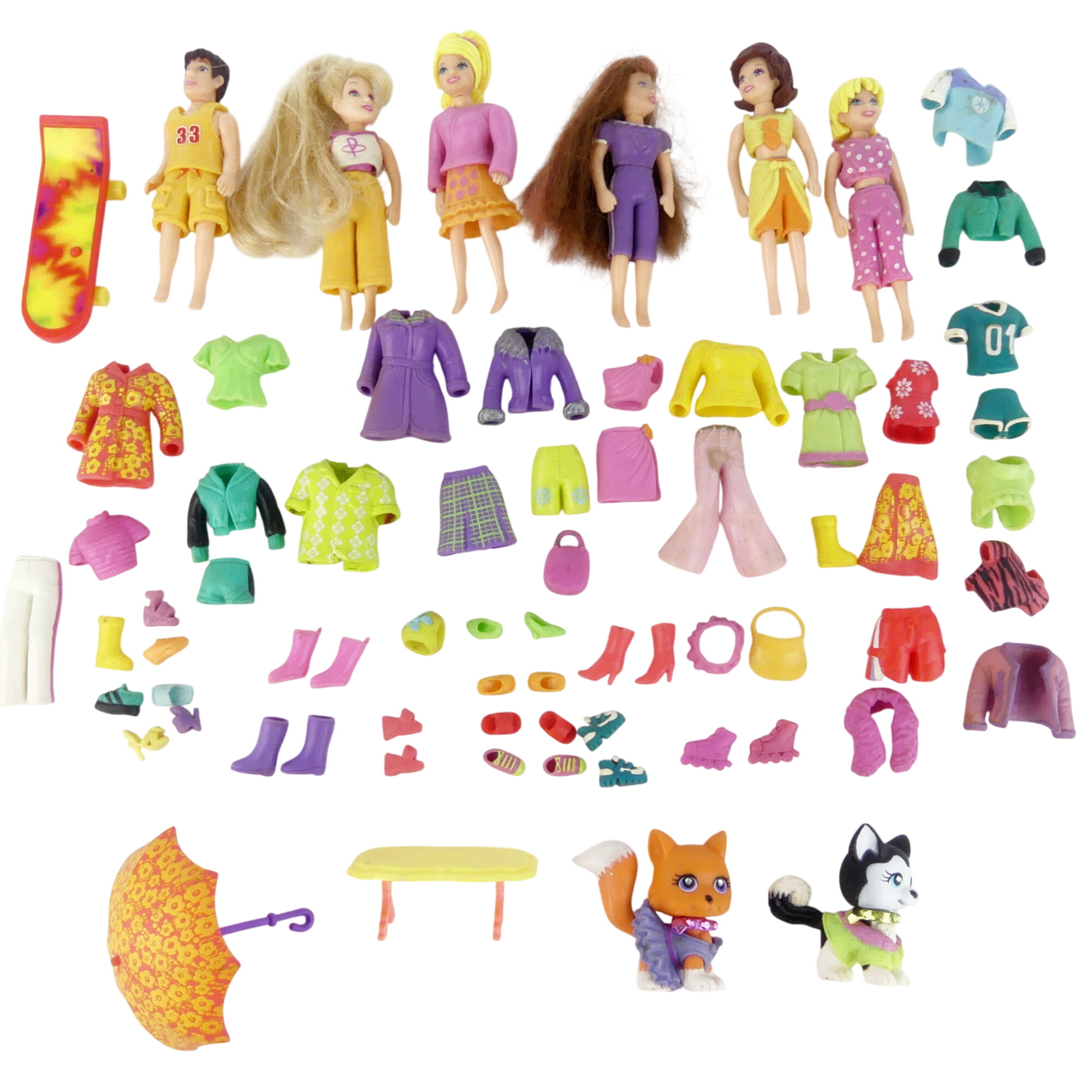 Acheter 6 poupées, vêtements et vestiaire Polly Pocket de Mattel État correct - 12,00 € 6 poupées, vêtements et vestiaire Polly Pocket de Mattel État correct - reconditionné disponible sur Label Emmaüs